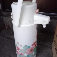 レトロなタイガー魔法瓶　2.2リットルの画像