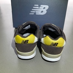 New Balance 996 キッズシューズ 15.5cm 箱付きの画像