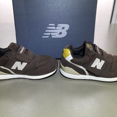 New Balance 996 キッズシューズ 15.5cm 箱付きの画像