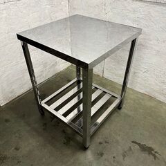 ステンレス製 作業台 W600×D600 厨房機器 厨房用品 美品 店舗用品 厨房 業務用 Y0569 の画像