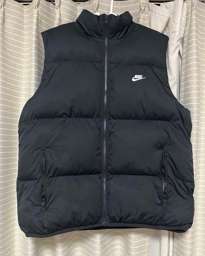 美品　NIKE ダウンベスト　ブラック　L