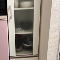 【本日午前10時掲載終了】食器棚【白】デッドスペースに置ける