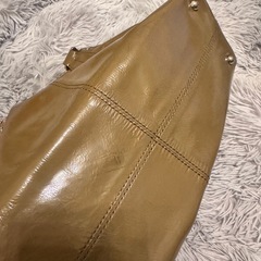 TOD’S トッズ ショルダーバッグ カーキの画像