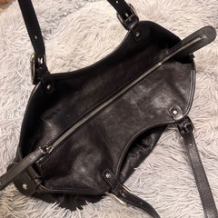 TOD’S トッズ　ショルダーバッグ　ブラック
　の画像