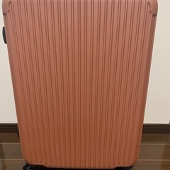 スーツケース　中サイズ　　　　　　　　　　