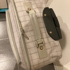 イーストボーイキャリーケース　スーツケースの画像
