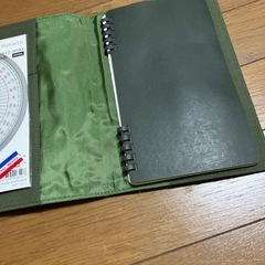 手帳入れの画像