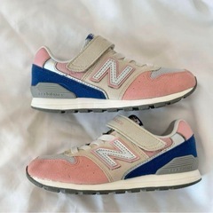 ニューバランス　スニーカー　18cmの画像
