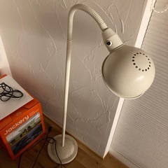 IKEA フロアライト ランプ 間接照明
