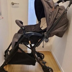 ベビーカーの画像