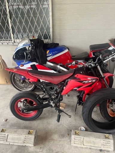 バイク HONDA 
XR100