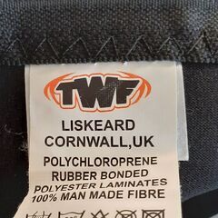 【ユーズド】子供用ウェットスーツ　半袖半ズボンタイプ　8歳　黒の画像