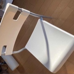 IKEA パイプ椅子 ホワイトの画像