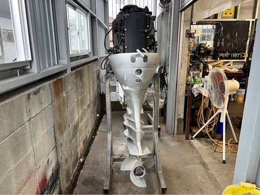 ホンダ40と90馬力4スト