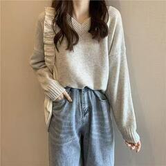 Diosfront Vネックニットの画像