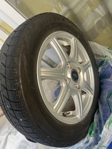 NBOXスタッドレスタイヤ（ホイール付き）