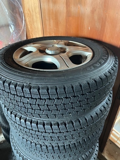 145R12 スタッドレス　グッドイヤー　20年製造