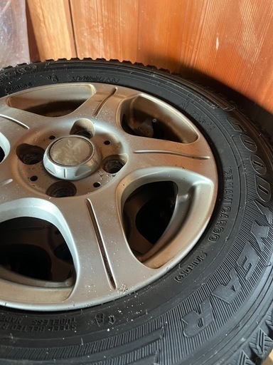 145R12 スタッドレス　グッドイヤー　20年製造