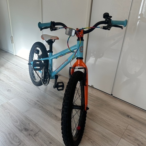 公式 ヨツバサイクル 18インチ キッズ自転車