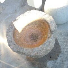 石臼　メダカのハウスの画像