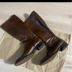 マーガレットハウエル本革ブーツ