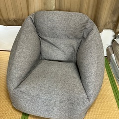 無印　空気でできたソファ　グレー
