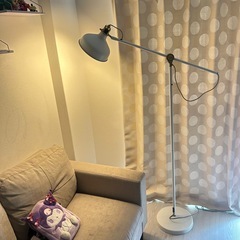 IKEA フロアランプ スタンドライト ラーナルプの画像