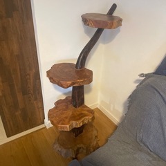 アンティーク棚の画像