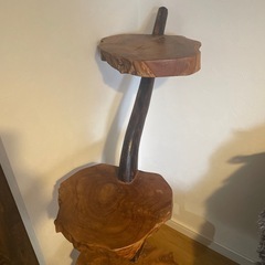 アンティーク棚の画像