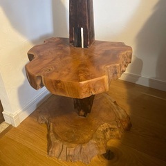 アンティーク棚の画像