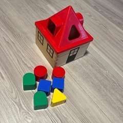 知育玩具※決まりました