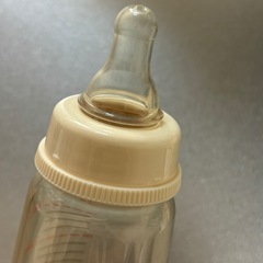 ミルク哺乳瓶　チュチュ　スリムタイプ　プラスチック　240mlの画像