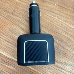 車パーツ　USB