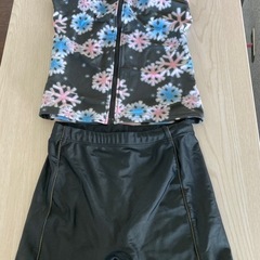 最終値下げ　美品　水中ウォーク用水着の画像