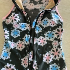 最終値下げ　美品　水中ウォーク用水着の画像