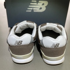 New Balance 996 キッズスニーカー 14.0cm 箱付き
の画像