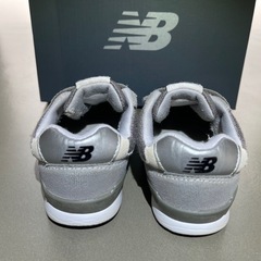 New Balance 996 ベビーシューズ 15.0cm グレー 箱付きの画像