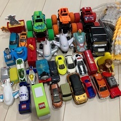 ミニカー おもちゃ 詰め合わせの画像