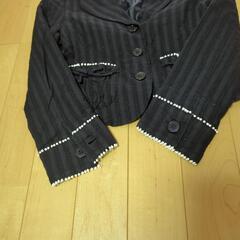 女の子黒ジャケット 130cmの画像