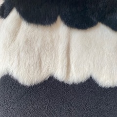 白黒ファースカラップロングベストの画像