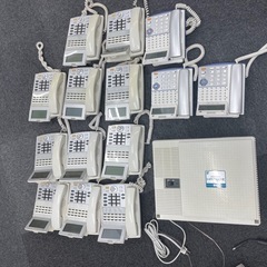 電話機とHM700Std主装置の画像