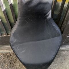８８３純正シングルシート年式？