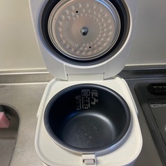 炊飯器の画像