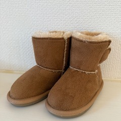【値下げ】13cm ムートンブーツ試着のみ未使用