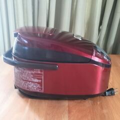 中古　HITACHI　ジャー炊飯器　レッドの画像