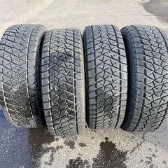 タイヤ　BRIDGESTONE　BLIZZAK DM-V2 26...