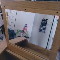 天板が開くテーブルの画像