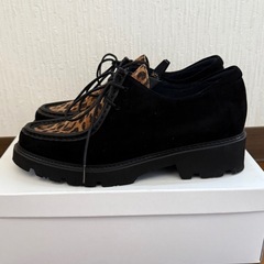BeauFort ビューフォート チロリアンシューズ （ブラックヌバックコンビ）22.5 靴 の画像