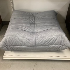 ligne roset オットマン