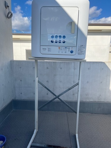 2007年製　東芝　衣類乾燥機　スタンド付き
